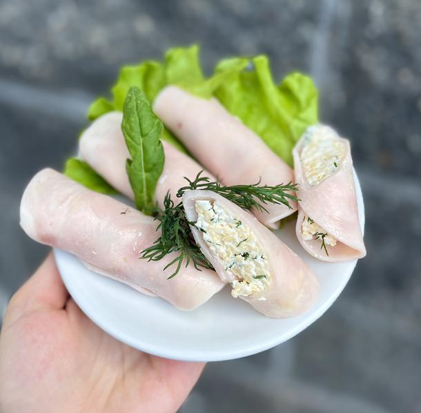 Рулетики из ветчины с сыром