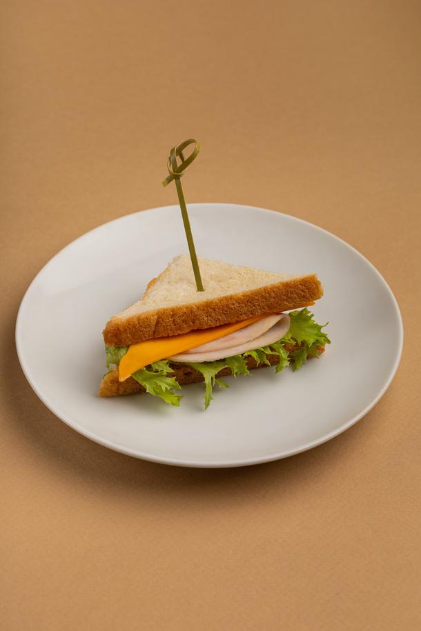 Сендвич с ветчиной