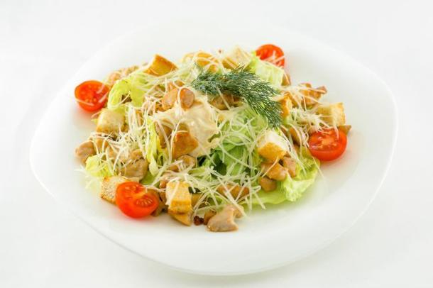 Цезарь с курицей Цезарь с курицей