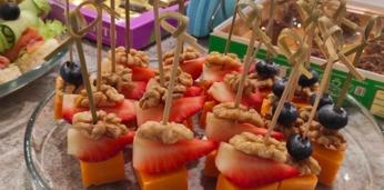 Фуршетный сет стандарт с горячими закусками на 16-20 персон