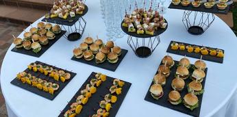 Фуршетное меню с бургерами на 30 персон