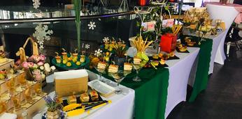 Сытный фуршет с обслуживанием премиум на 13-15 персон