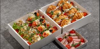 Брускетты и круассаны на 8-10 персон