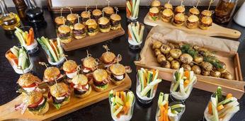 Доставка блюд и напитков на 50-55 персон