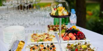 Роскошный праздник в коллективе на 50 персон